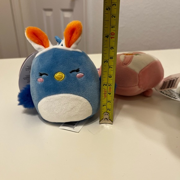 4 Small Squishmallow Keychains - Picture 3 of 11